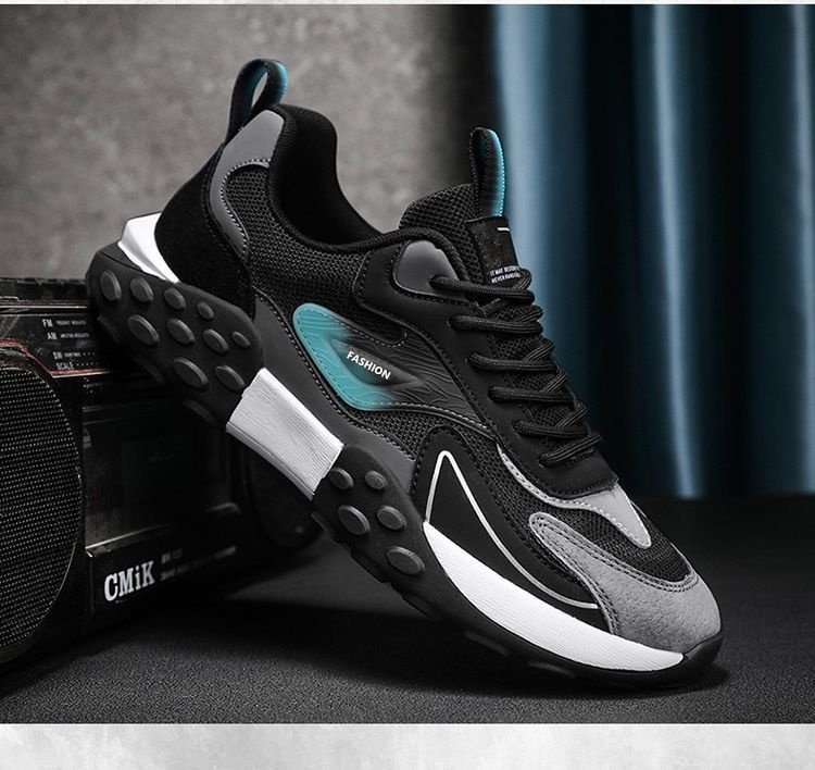 Men's Comfortable Low-Cut Casual Sneakers Image 1