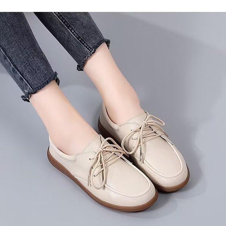 Small Leather Shoes Milky White
