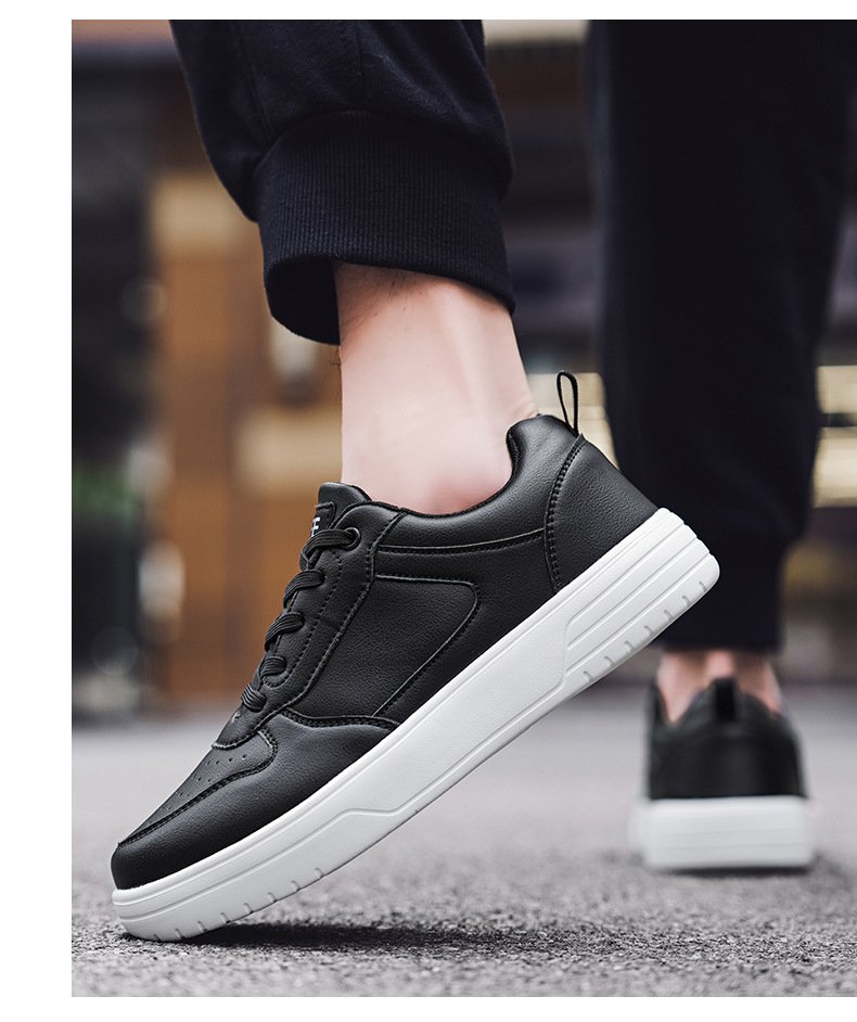 Men's Classic White Low-Top Sneakers Image 12